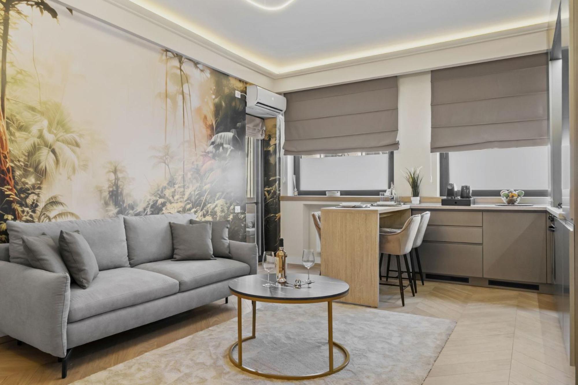 Central Two Rooms Apartment The Paradise Of Lights Bucarest Esterno foto